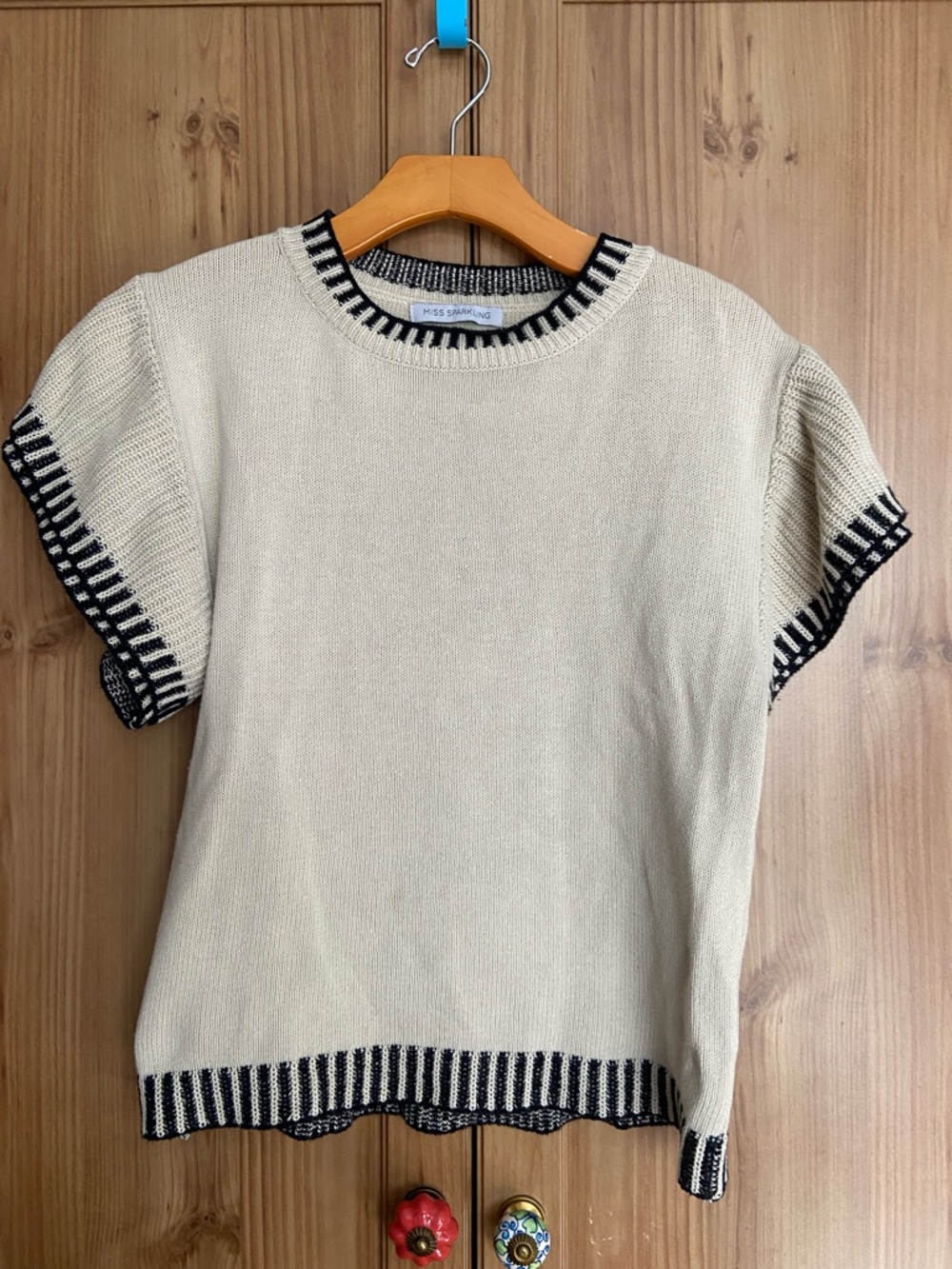 Miss Sparkling Sweater Cap Sleeve Top Cream Black Ruffles GUC L